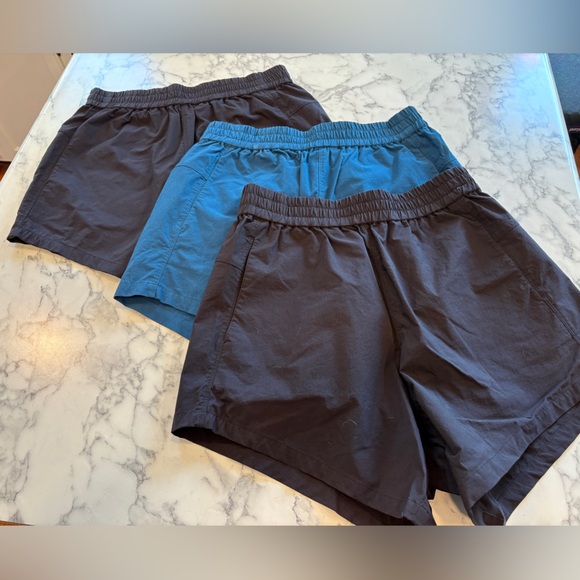 BUNDLE OF 3 PAIRS - Universal Standard Sunny Swim Shorts - US 2XS (6-8) - Picture 8 of 16